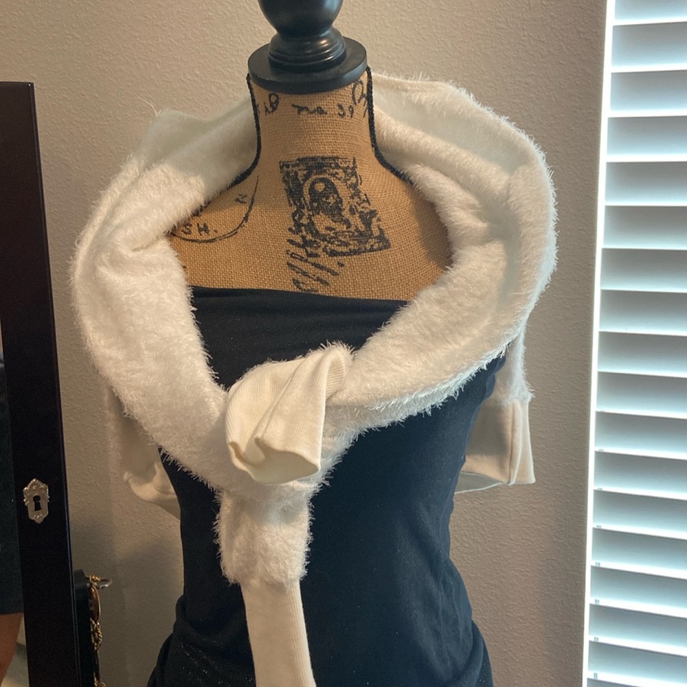 DECREE black and gold HOT TOP!